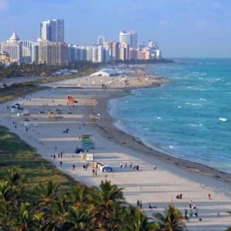 Apartment Right On The Beach! Маями Бийч Екстериор снимка