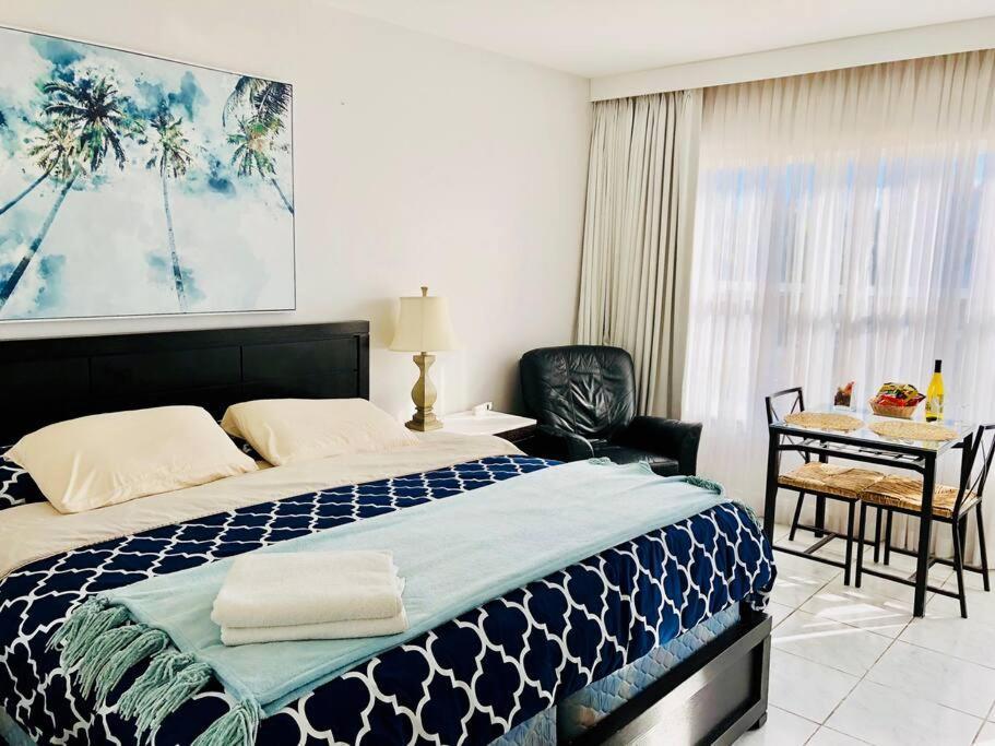 Apartment Right On The Beach! Маями Бийч Екстериор снимка